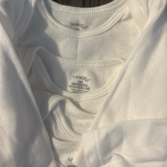 8 new born onesies - Picture 2 of 3